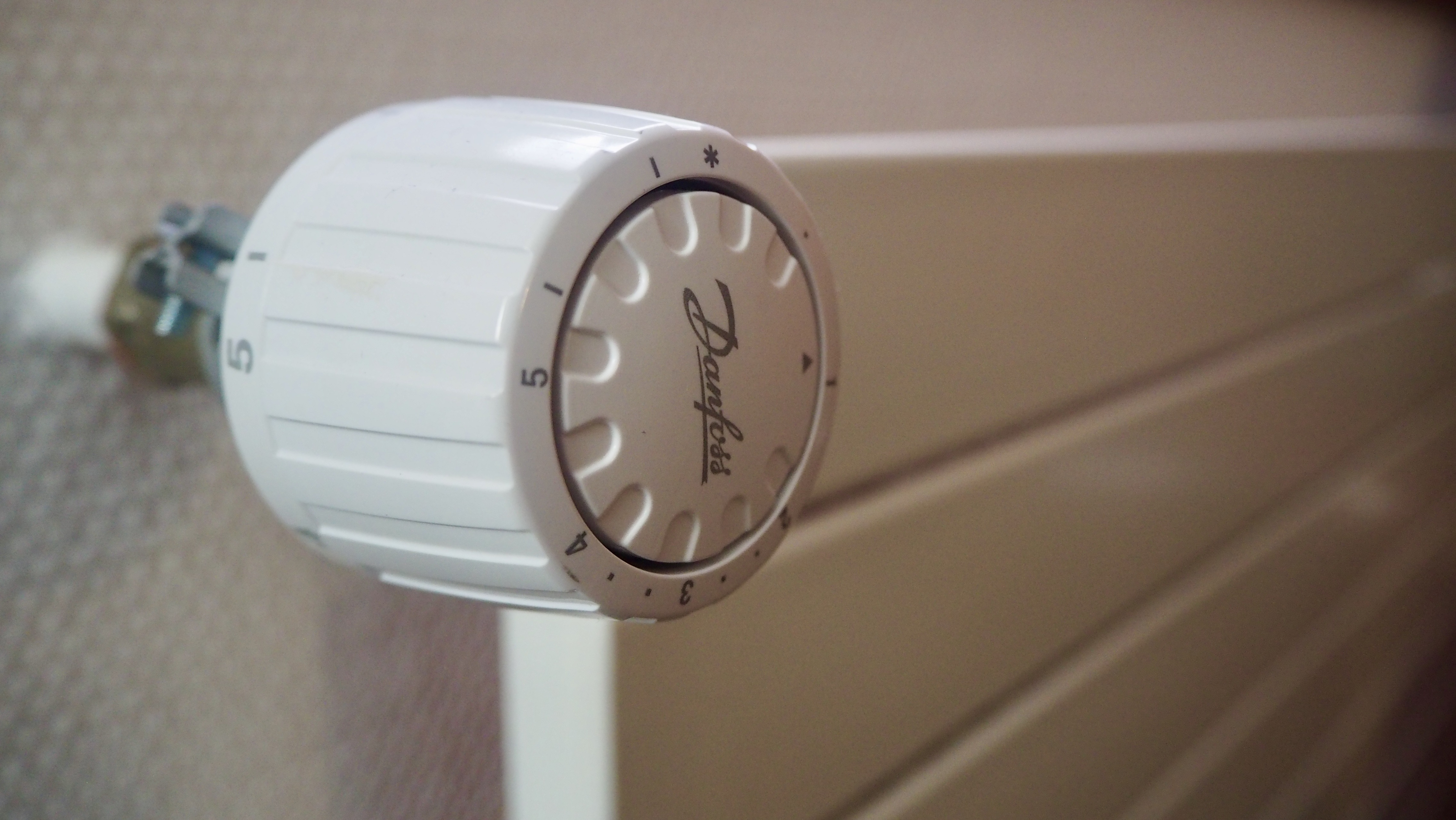 La campagne « Make Heat Simple » poursuit sa conquête des foyers suisses